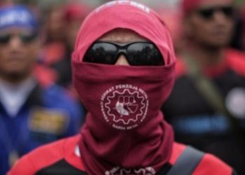 Demo Buruh di DPR Tuntut UU Ketenagakerjaan Baru dan Hapus Outsourcing