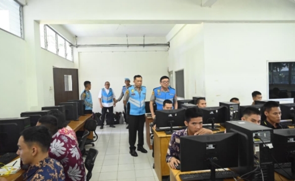 Wakapolda Jambi Tinjau Langsung Tes Psikologi Penerimaan Bintara Polri T.A 2026