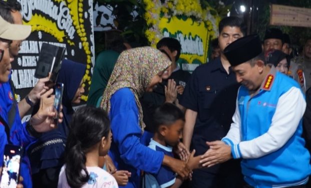 Kapolri Takziah ke Rumah Duka Korban Penyiraman Air Keras di Tambun Bekasi